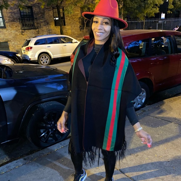 Stylish Fashion Shawl - Picture 2 of 10